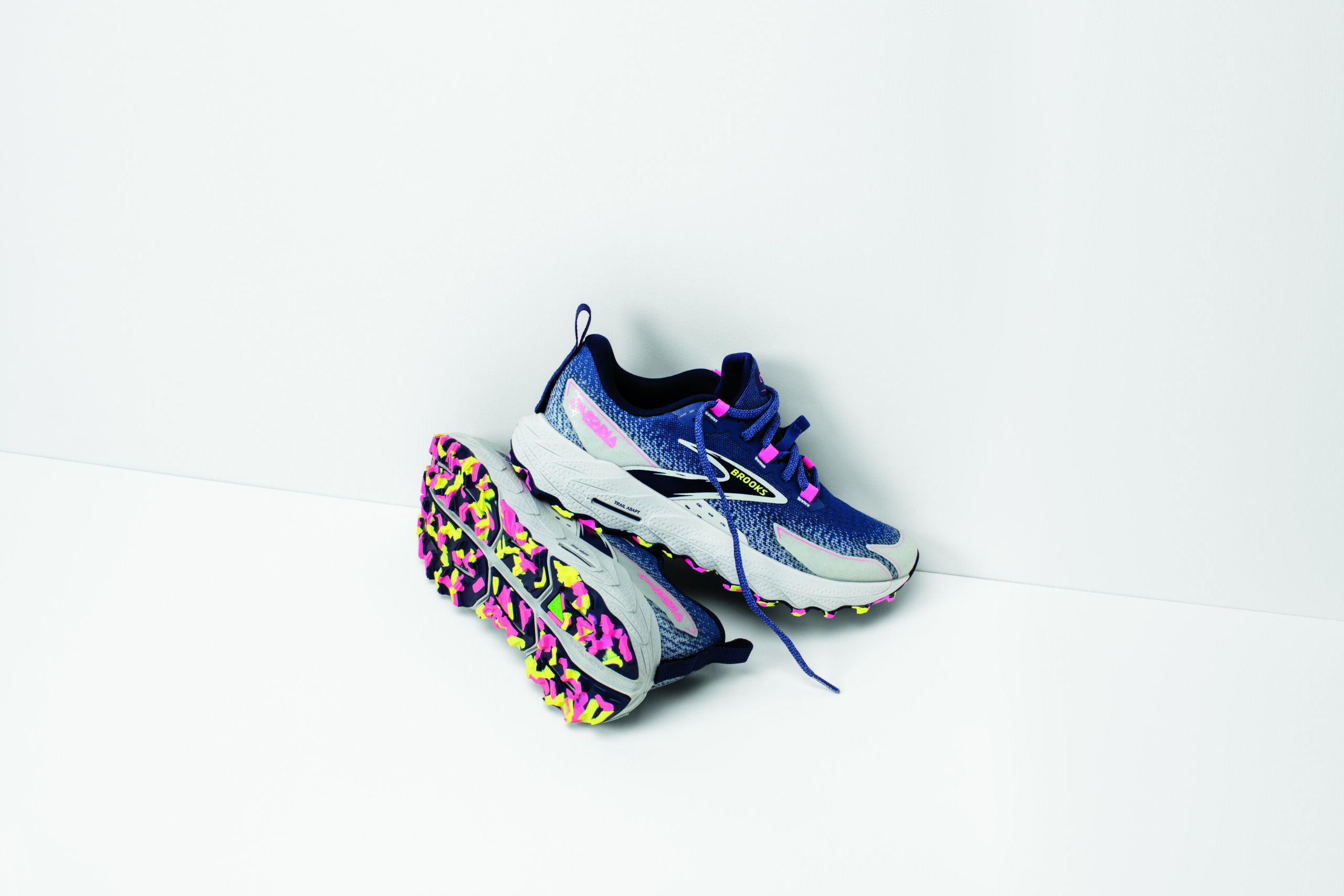 BROOKS CASCADIA 18 Oceana/Pearl Blue/Pink – Image 7