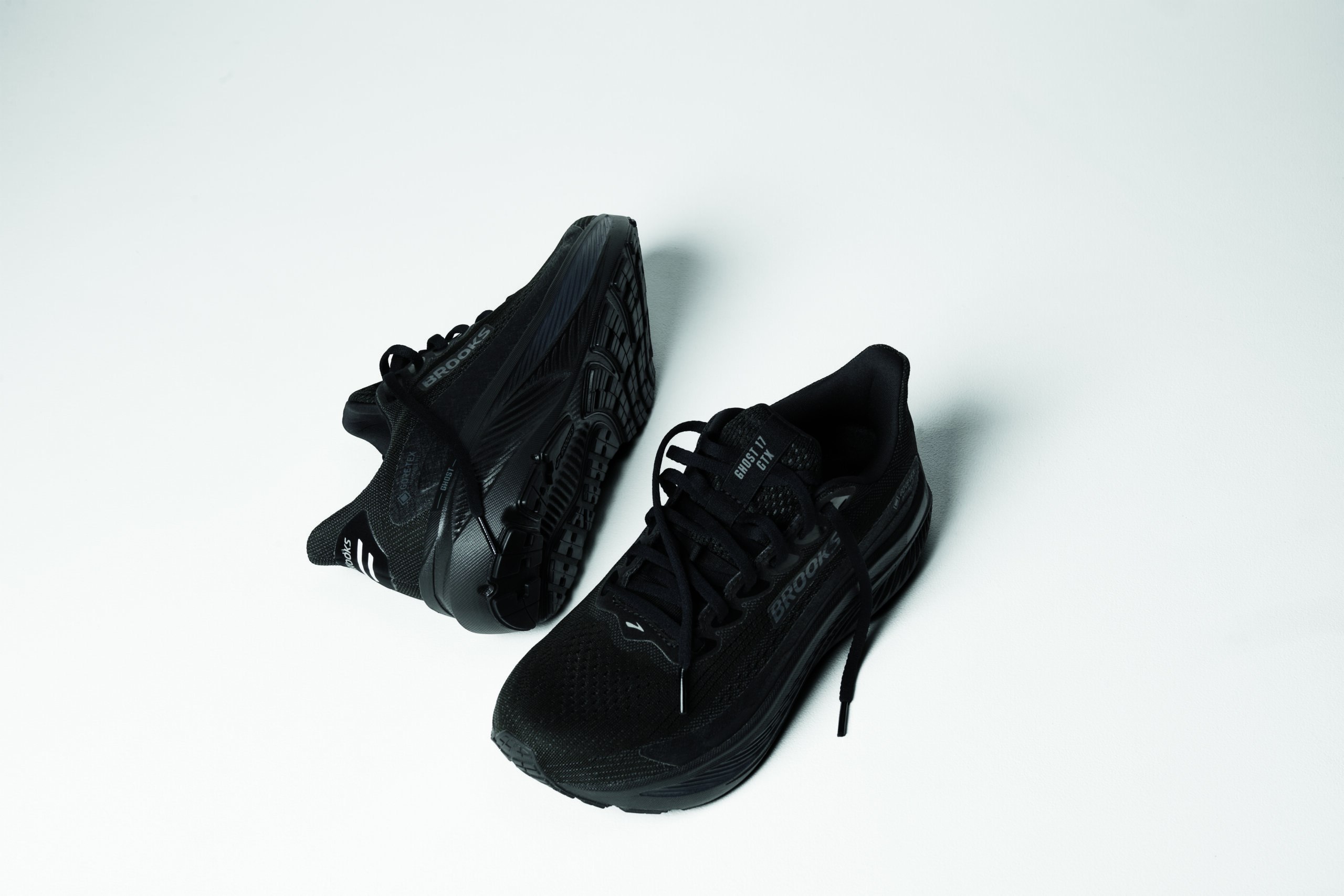 BROOKS GHOST 17 GTX Black/Black/Ebony – Image 4