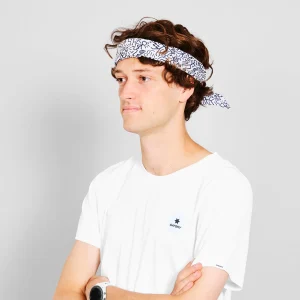 19086246_LUASC01c1015_MODEL_1.jpgv1766677817 Bandana