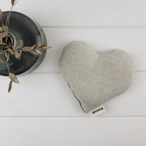 Coussin réconfort Cœur pour bébé en chanvre et coton biologique sable