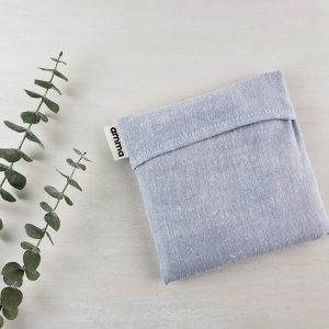 Amma_Therapie_minimal_bleu_4x3-1.jpg Coussin thérapeutique Minimal en chanvre & coton bio Bleu