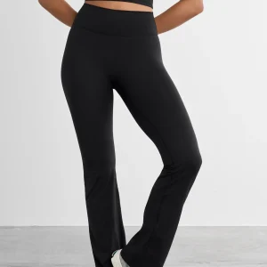 Signature Flared Leggings V2